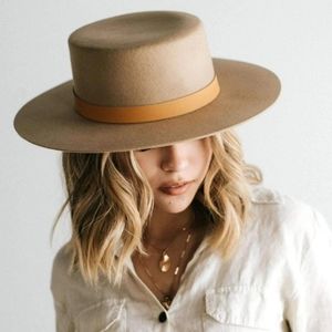 NWT Tan Dahlia Boater Hat w/Camel Leather Hat Band 100% Australian Wool